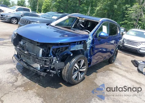 2022 Nissan Rogue Platinum Intelligent Awd z USA, uszkodzony, nr VIN JN8BT3DD1NW272452